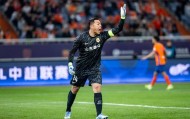 跟队：泰山从玉溪回来后，克雷桑不再担任队长，场上队长换王大雷